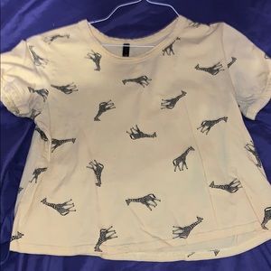 Cropped giraffe shirt